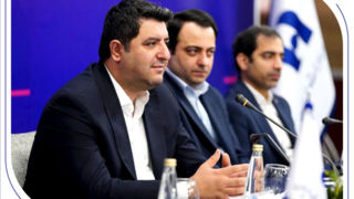 اصلاح نگاه ذینفعان مختلف به نظام بانکی یکی از مهمترین ضرورتها در نظام اقتصادی کشور است اصلاح نگاه ذینفعان مختلف به نظام بانکی یکی از مهمترین ضرورتها در نظام اقتصادی کشور است