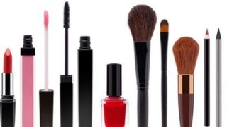 اسامی فرآورده‌های آرایشی غیرمجاز در حوزه چشم و صورت