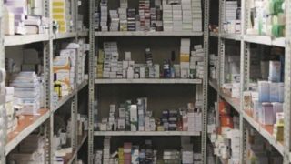 کشف ۱۱۳۰۰۰ قلم داروی تاریخمصرفگذشته در شمال تهران کشف ۱۱۳۰۰۰ قلم داروی تاریخمصرفگذشته در شمال تهران