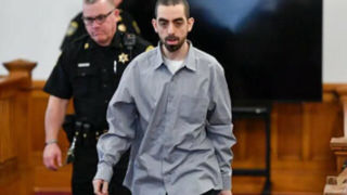 ضارب سلمان رشدی امروز در دادگاه نیویورک محاکمه می شود 