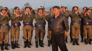 رزمایش هوایی کره شمالی با حضور "اون"