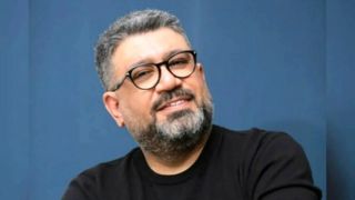 رشیدپور برای این چهره سیاسی، تا کمر خم شد! رشیدپور برای این چهره سیاسی، تا کمر خم شد!