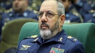 وزیر دفاع به المسیره: یمنی ها از آمریکا هراسی ندارند وزیر دفاع به المسیره: یمنی ها از آمریکا هراسی ندارند