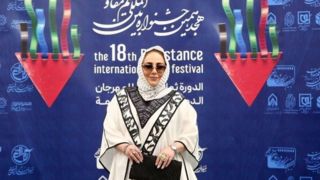 بهنوش بختیاری به جشنواره مقاومت آمد/ احترام بازیگر سینما به مقام شامخ شهدا بهنوش بختیاری به جشنواره مقاومت آمد/ احترام بازیگر سینما به مقام شامخ شهدا