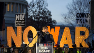 اشتباه صدام را نکنید، ایرانیان در برابر دخالت خارجی متحد می‌شوند