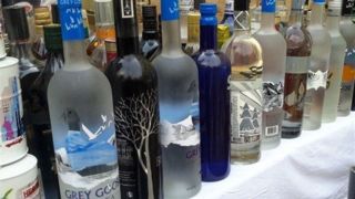 انقلاب الکلی بن‌سلمان!/ تعیین ۶۰۰ محل منتخب برای فروش و مصرف مشروب