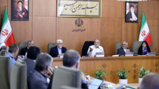 پزشکیان: اگر آمریکاییها ببینند در داخل همدلی داریم نمیتوانند به سواستفاده از وضعیت ما طمع کنند پزشکیان: اگر آمریکاییها ببینند در داخل همدلی داریم نمیتوانند به سواستفاده از وضعیت ما طمع کنند