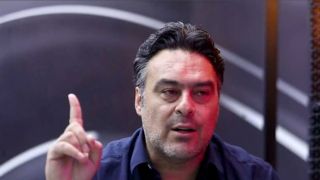 حجازی،‌ استقلالی‌ها را شست و پهن کرد: همه شما جیره‌خور هستید/ این کار به دلیل نداشتن شعور است!