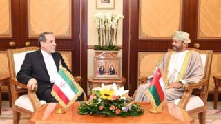 پیام مهم عراقچی درباره سفر کوتاه امروز وزیر خارجه عمان به تهران و انتقال پیام آمریکا پیام مهم عراقچی درباره سفر کوتاه امروز وزیر خارجه عمان به تهران و انتقال پیام آمریکا