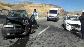 وقوع دو تصادف زنجیره‌ای بر اثر طوفان‌ در سیستان