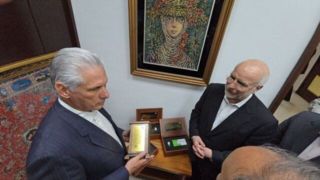 اهدای ۴ کیت دارویی هستهای ایرانی به رئیسجمهور کوبا توسط قالیباف اهدای ۴ کیت دارویی هستهای ایرانی به رئیسجمهور کوبا توسط قالیباف