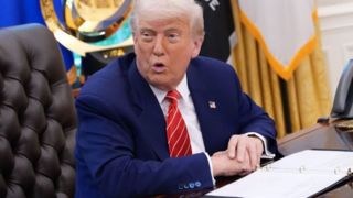 ترامپ دستور ممنوعیت ورود اتباع ایران به آمریکا را صادر کرد!