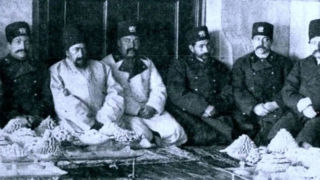 «داماد ۱۶ سالۀ ناصرالدین شاه» در روز عروسی 