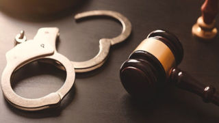 سرکرده جعل عنوان مقام قضایی دادگستری خوزستان دستگیر شد