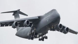 یمنیها مانع فرود هواپیمای آمریکایی در اسرائیل شدند یمنیها مانع فرود هواپیمای آمریکایی در اسرائیل شدند