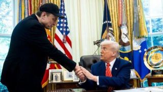 ترامپ: درگیر ایران، چین و روسیه و ایران هستم/ به ایلان ماسک دیوانه فکر نمیکنم ترامپ: درگیر ایران، چین و روسیه و ایران هستم/ به ایلان ماسک دیوانه فکر نمیکنم