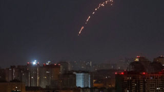 حملات گسترده پهپادی و موشکی روسیه به اوکراین