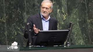 پزشکیان خواستار واگذاری ۲۰ درصد تختهای بیمارستانی شد پزشکیان خواستار واگذاری ۲۰ درصد تختهای بیمارستانی شد