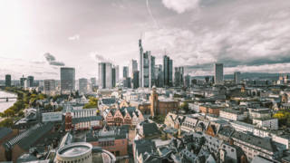 بلیط تهران فرانکفورت علی بابا؛ از خیابان ولیعصر تا قلب آلمان! بلیط تهران فرانکفورت علی بابا؛ از خیابان ولیعصر تا قلب آلمان!