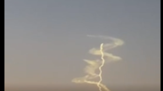 تصاویری از شلیک موشک ایرانی تصاویری از شلیک موشک ایرانی