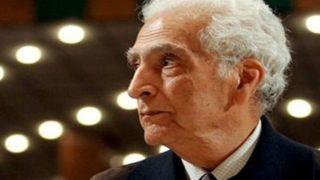 حق داریم به کشور خود بنازیم