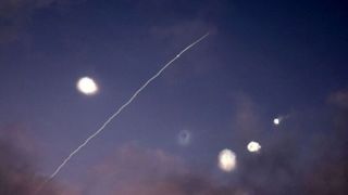 شناسایی و توقیف وانت نیسان حامل ریزپرنده‌ های انتحاری