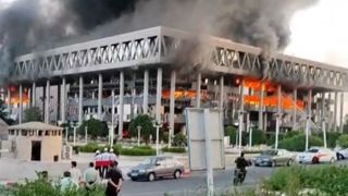 ساختمان شيشه اى