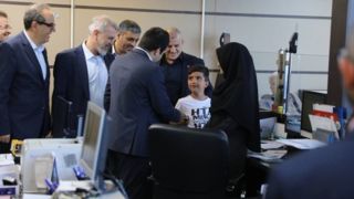 بازدید مدیر عامل بانک صادرات از شعب مختلف بازدید مدیر عامل بانک صادرات از شعب مختلف