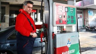 حق العمل جایگاه های سوخت ۴۰ درصد افزایش یافت حق العمل جایگاه های سوخت ۴۰ درصد افزایش یافت