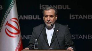 عراقچی: گزینههای متنوعی را برای پاسخ به آمریکا داریم عراقچی: گزینههای متنوعی را برای پاسخ به آمریکا داریم