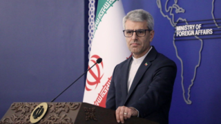 بقائی: حمله به پایگاه العدید نباید علیه قطر تلقی شود