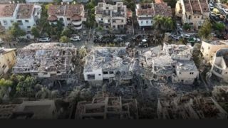 سه فانتزی ذهنی از "همه خائن پندارها" سه فانتزی ذهنی از "همه خائن پندارها"