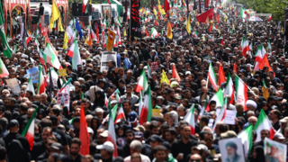 بدرقه ميليونى شهيدان