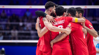 اتفاق عجیب برای تیم ملی والیبال؛ چرا روی پرچم ایران، برچسب زده شد؟ اتفاق عجیب برای تیم ملی والیبال؛ چرا روی پرچم ایران، برچسب زده شد؟