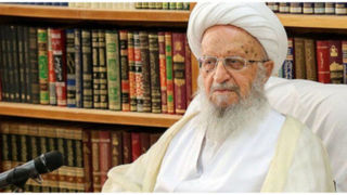 هر شخص یا رژیمی که رهبری و مرجعیت را تهدید کند حکم محارب دارد