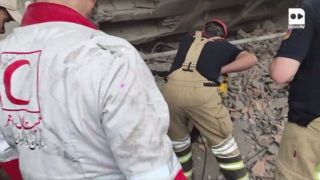 لحظات نفسگیر نجات معجزه آسا از میان خروارها آوار بعد از ۸ ساعت! لحظات نفسگیر نجات معجزه آسا از میان خروارها آوار بعد از ۸ ساعت!