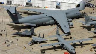 اسرائیل برای حمله دوباره به ایران آماده می‌شود؟/ تحرکات مشکوک و ورود ۱۲۸ تن تسلیحات 