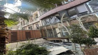 در میدان بحران، ستون تولید نلرزید در میدان بحران، ستون تولید نلرزید