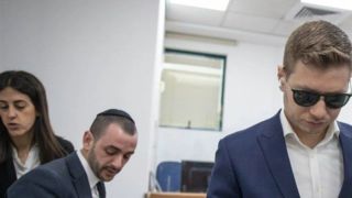 پلیس اسرائیل پسر نتانیاهو را احضار کرد