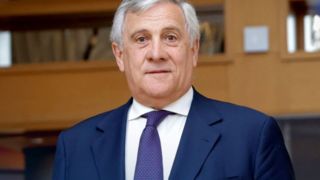 وزیر خارجه ایتالیا: رم آماده میزبانی گفت وگو میان ایران و آمریکا است