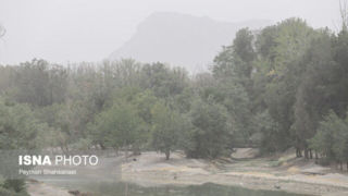 گرد و خاک ادامه دارد/ بارش رگبار پراکنده در برخی استان‌ها