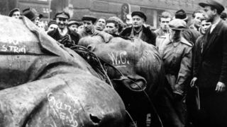 شکست قهرمانانه