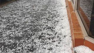 بارش تگرگ شدید در مسکو بارش تگرگ شدید در مسکو