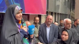 صحبتهای سحر امامی در جمع سفرای خارجی در بازدید از ساختمان شیشهای صدا و سیما صحبتهای سحر امامی در جمع سفرای خارجی در بازدید از ساختمان شیشهای صدا و سیما