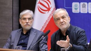 در برخی دانشگاهها، اساتید و نخبگان را تحت فشار قرار میدهند/باید نگاههای تنگنظرانه را کنار گذاشت در برخی دانشگاهها، اساتید و نخبگان را تحت فشار قرار میدهند/باید نگاههای تنگنظرانه را کنار گذاشت