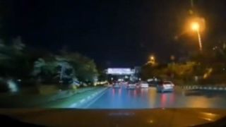 چپ کردن پژو ۲۰۷ در حال لایی کشیدن در مشهد چپ کردن پژو ۲۰۷ در حال لایی کشیدن در مشهد