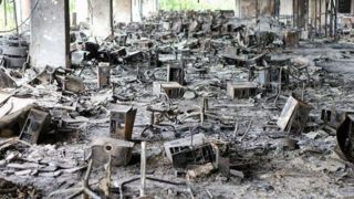 تصاویری از لحظات اولیه پس از حمله موشکی به ساختمان شیشه‌ای صداوسیما