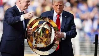 جام قهرمانی چلسی در دفتر ترامپ؟ | جام قهرمانی اصلی چلسی در دفتر من است! جام قهرمانی چلسی در دفتر ترامپ؟ | جام قهرمانی اصلی چلسی در دفتر من است!