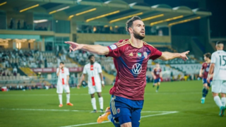 احمد نوراللهی رسماً به اتحاد کلبا پیوست