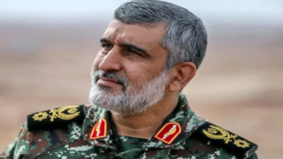 بدون تعارف با خانواده شهید سردار امیرعلی حاجی زاده بدون تعارف با خانواده شهید سردار امیرعلی حاجی زاده